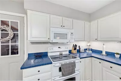 742 Hartford Drive, Springfield, OH 45503 - Photo 14