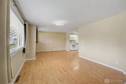 205 Cherry Blossom Place, West Carrollton, OH 45449 - Photo 8