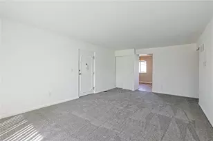 2260 Coach Dr, Kettering, OH 45440 - Photo 6