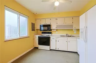 2260 Coach Dr, Kettering, OH 45440 - Photo 8