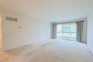 2260 Coach Dr, Kettering, OH 45440 - Photo 4