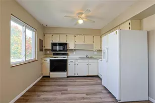 2260 Coach Dr, Kettering, OH 45440 - Photo 12