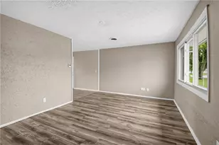859 Flintridge Dr, Fairborn, OH 45324 - Photo 8