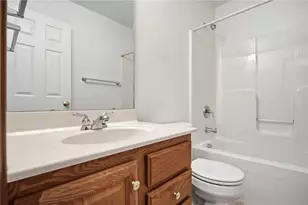 2300 Wilshire Dr, Piqua, OH 45356 - Photo 26