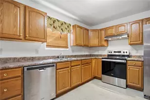 2300 Wilshire Dr, Piqua, OH 45356 - Photo 12
