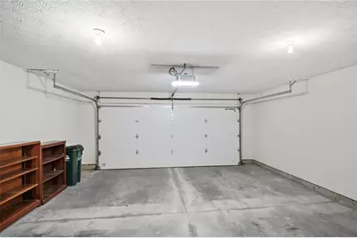 2300 Wilshire Drive, Piqua, OH 45356 - Photo 32