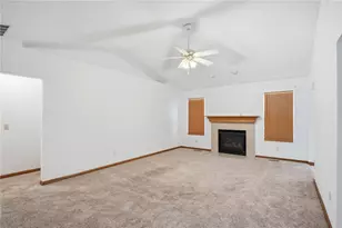 2300 Wilshire Dr, Piqua, OH 45356 - Photo 8