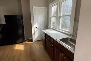 1327 Carlisle Ave, Dayton, OH 45420 - Photo 4
