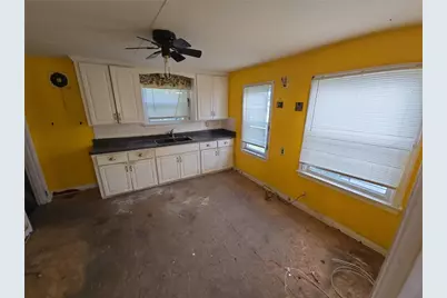 59 S Moss Avenue, Dayton, OH 45417 - Photo 6