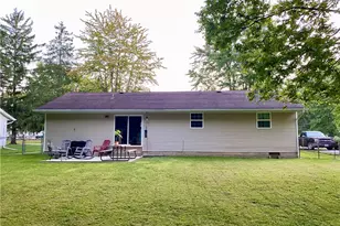 5389 Maple Grove Ave, Blanchester, OH 45107 - Photo 2