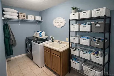 930 Oak Hill Court, Troy, OH 45373 - Photo 12