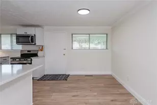 4679 Richwood Dr, West Carrollton, OH 45439 - Photo 12