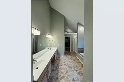 6724 Winding Cove, Dayton, OH 45459 - Photo 10