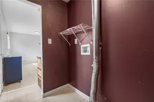 997 Fairfield Rd, Troy, OH 45373 - Photo 12