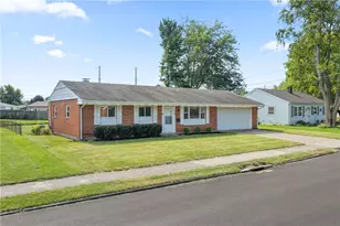 997 Fairfield Rd, Troy, OH 45373 - Photo 2
