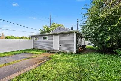 2151 S Smithville, Kettering, OH 45420 - Photo 18