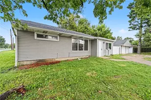 2151 S Smithville, Kettering, OH 45420 - Photo 4
