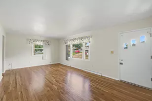 2064 Hillsdale Ave, Harrison Twp, OH 45414 - Photo 4