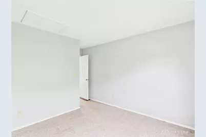 1463 Eagle Highlands Drive, Fairborn, OH 45324 - Photo 10
