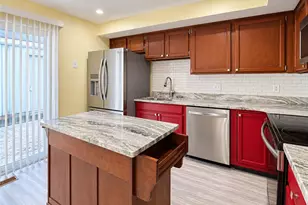 2206 Thomas Paine Pkwy, Centerville, OH 45459 - Photo 2
