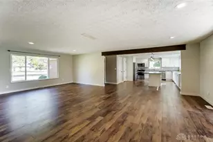 640 Deptford Ave, Washington Twp, OH 45429 - Photo 10