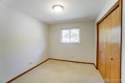 640 Deptford Avenue, Washington Twp, OH 45429 - Photo 32