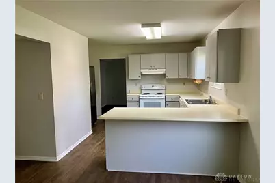 8711 Watergate Drive, Huber Heights, OH 45424 - Photo 6