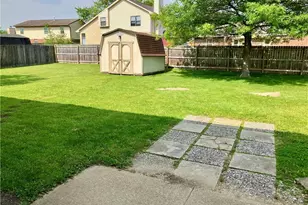 8711 Watergate Dr, Huber Heights, OH 45424 - Photo 22