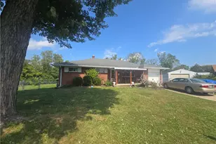 255 E Weaver St, New Lebanon, OH 45345 - Photo 2