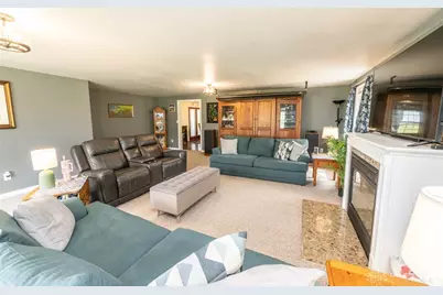 2079 Gordon Road, Ross Twp, OH 45314 - Photo 12