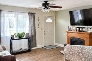 2403 Newcastle Dr, Troy, OH 45373 - Photo 4