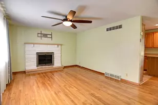 2752 Danbury Rd, Springfield, OH 45505 - Photo 4
