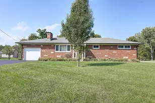 2752 Danbury Rd, Springfield, OH 45505 - Photo 1