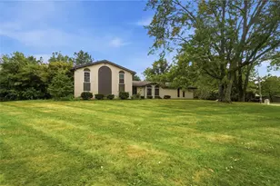 910 Sunnycreek Dr, Centerville, OH 45458 - Photo 4