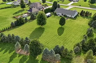 135 Country Manor Dr, Wilmington, OH 45177 - Photo 52
