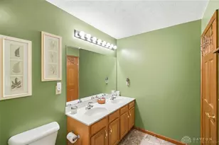 135 Country Manor Dr, Wilmington, OH 45177 - Photo 32