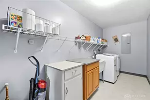 135 Country Manor Dr, Wilmington, OH 45177 - Photo 28