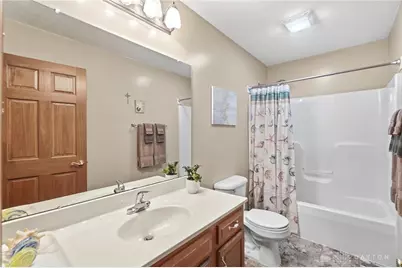 135 Country Manor Drive, Wilmington, OH 45177 - Photo 36