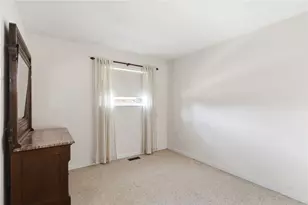 1981 Campus Dr, Fairborn, OH 45324 - Photo 16