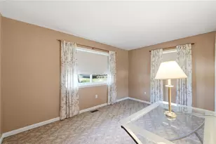 1981 Campus Dr, Fairborn, OH 45324 - Photo 14