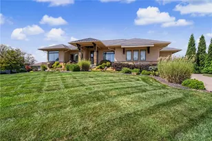 8303 Turning Leaf Crossing, Springboro, OH 45066 - Photo 2
