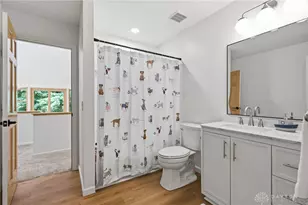 947 Woodcreek Dr, Milford, OH 45150 - Photo 40