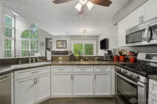 3932 W Summit Ridge Dr, Beavercreek, OH 45430 - Photo 26