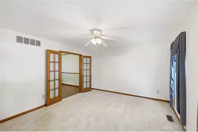 270 Lakeside Drive, Springboro, OH 45066 - Photo 8