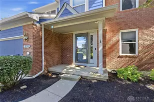 270 Lakeside Dr, Springboro, OH 45066 - Photo 2