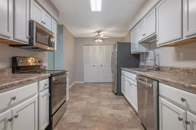 3215 Southdale Drive #7, Dayton, OH 45409 - Photo 6