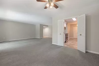 3215 Southdale Drive #7, Dayton, OH 45409 - Photo 4