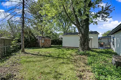 300 Fenwick Drive, New Carlisle, OH 45344 - Photo 34