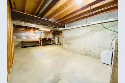 945 Stonehenge Drive, Tipp City, OH 45371 - Photo 34