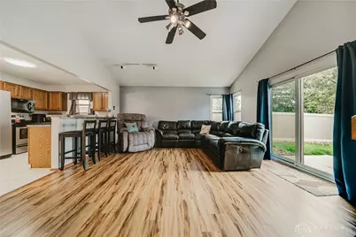 6675 Loblolly Drive, Dayton, OH 45424 - Photo 8